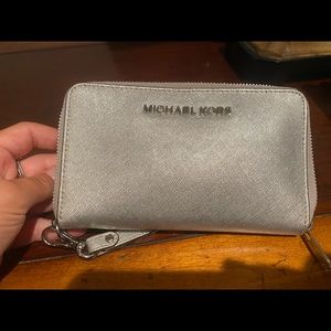 Michael Kors wristlet wallet